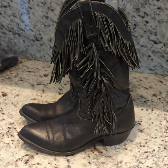 🫶8Vintage Fringed Leather Black Boots - Picture 3 of 7